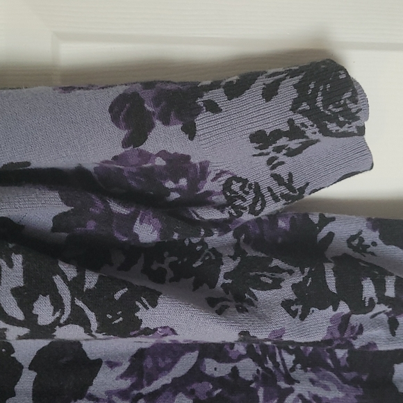 Carole Little size 2X black and purple cardigan - Picture 3 of 4